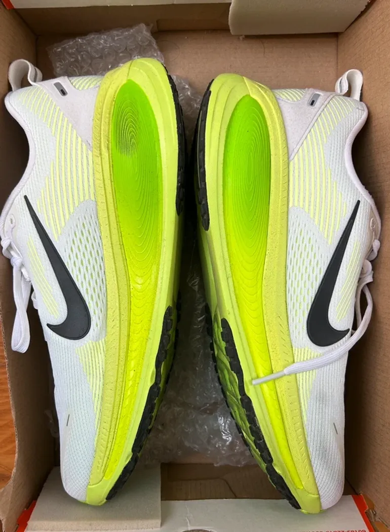 Tweedehands Nike Vomero 18 bike — afbeelding 2 van 6