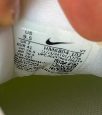 Tweedehands Nike Vomero 18 bike — afbeelding 5 van 6