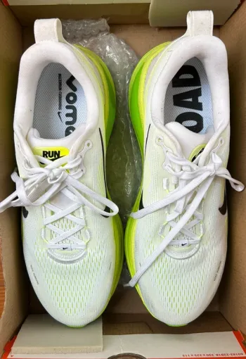 Tweedehands Nike Vomero 18 bike — afbeelding 1 van 6