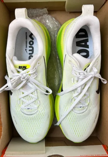 Used Nike Vomero 18 Running Shoes