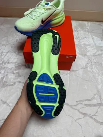 Tweedehands Nike Vomero 18 bike — afbeelding 5 van 6