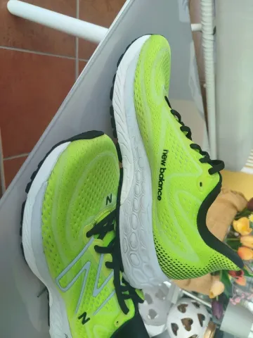 Used New Balance FreshFoam 880 bike — image 3 of 9