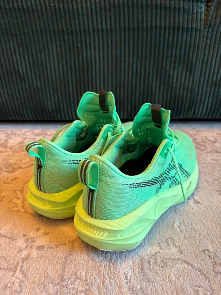 Gebrauchtes Asics Novablast 5 bike — Bild 3 von 8