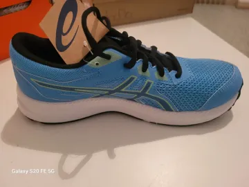 Used Asics Contend 8GS Running Shoes