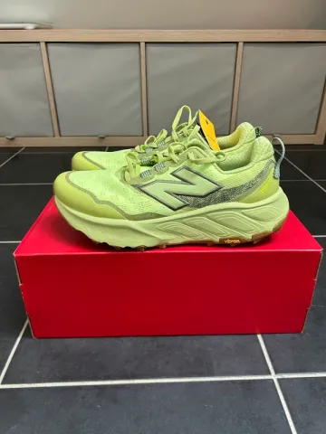 Used New Balance Fresh Foam X Hierro v9 Running Shoes