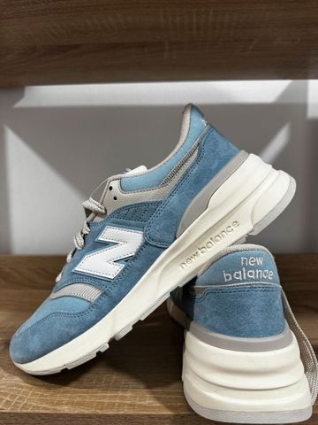 Used New Balance 997R Running Shoes