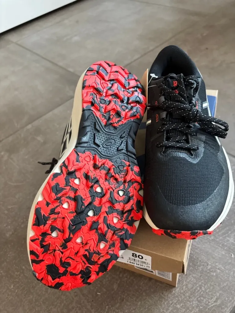 Używany Asics Gel Venture 11 bike — zdjęcie 2 z 8