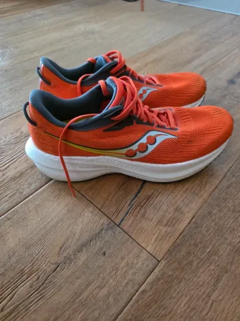Gebrauchtes Saucony Triumph 21 bike — Bild 2 von 6
