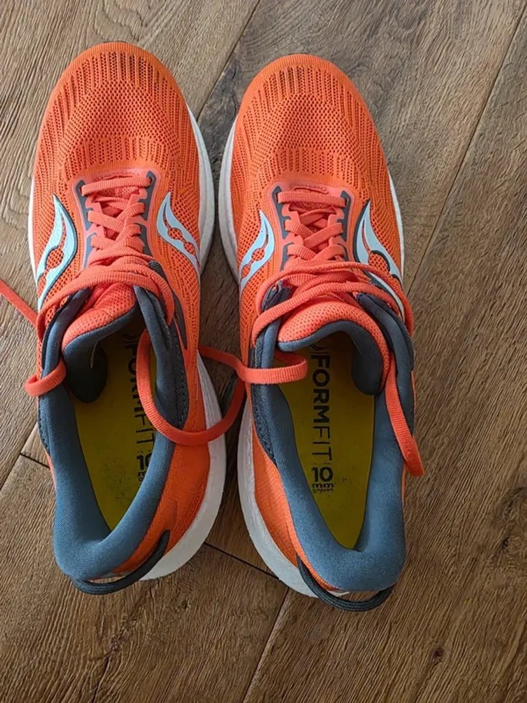 Gebrauchtes Saucony Triumph 21 bike — Bild 3 von 6