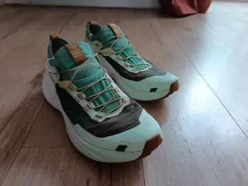 Used Genesis S Lab Running Shoes
