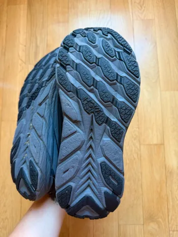 Used Hoka Clifton 8 bike — image 8 of 11
