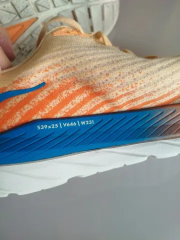 Hoka Profly bike d'occasion — image 5 sur 9