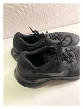 Käytetty Nike Running Shoes bike — kuva 5 / 7