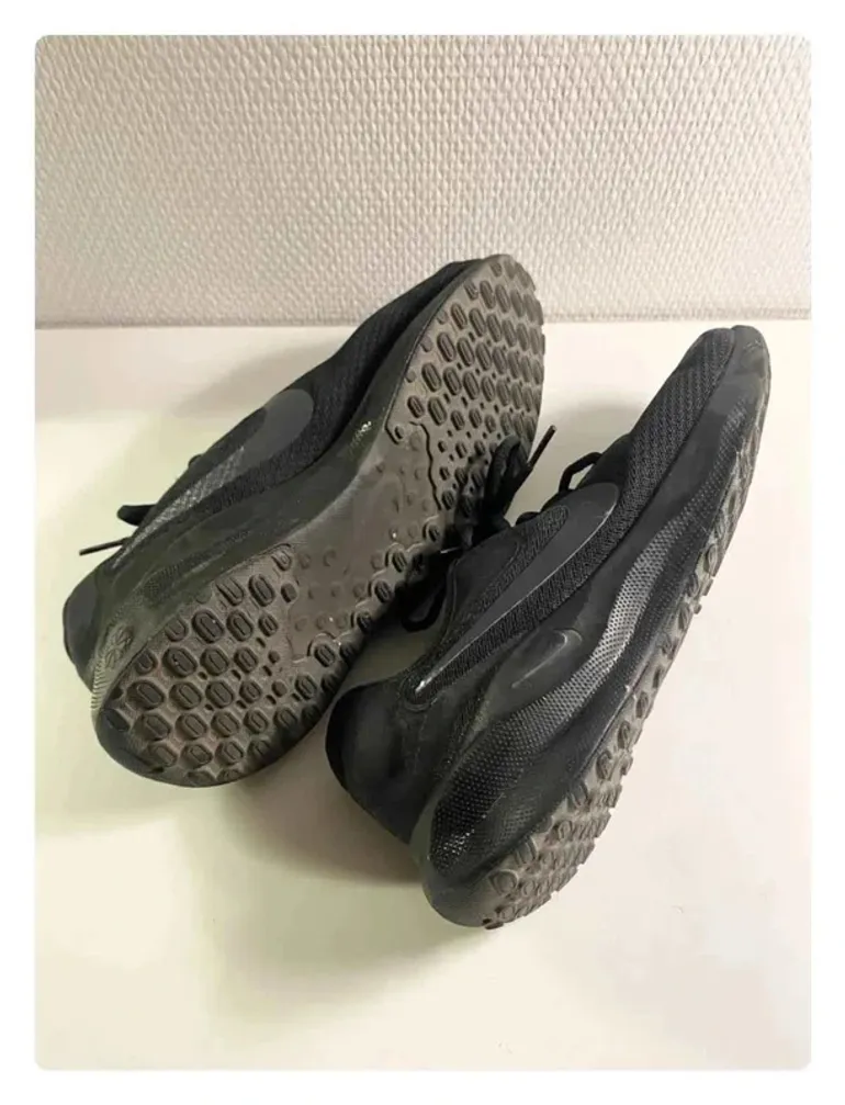 Käytetty Nike Running Shoes bike — kuva 6 / 7