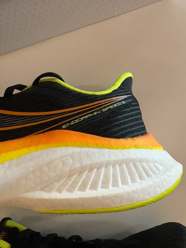 Used Saucony Endorphin Speed 5 bike — image 3 of 4