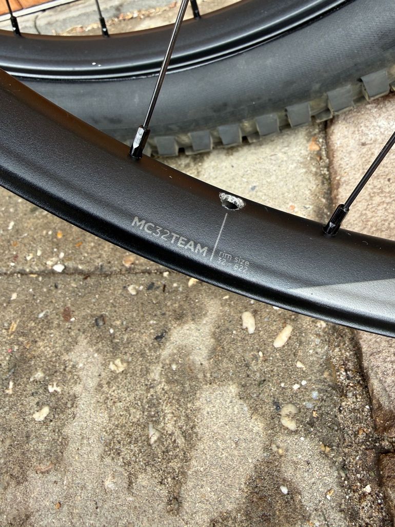 Used OQUO MC32 TEAM 2025 bike — image 2 of 5