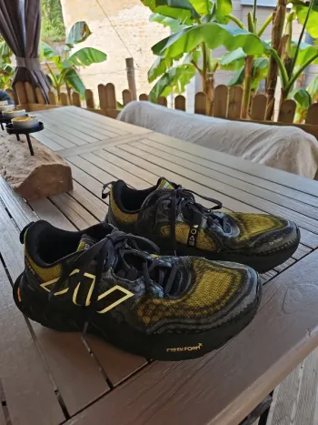 New Balance Fresh Foam Hierro v8 bike de segunda mano — imagen 1 de 12