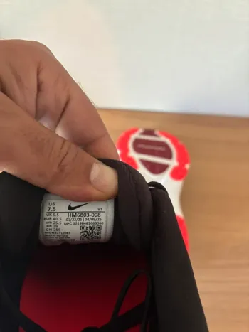 Tweedehands Nike Vomero 18 bike — afbeelding 4 van 6