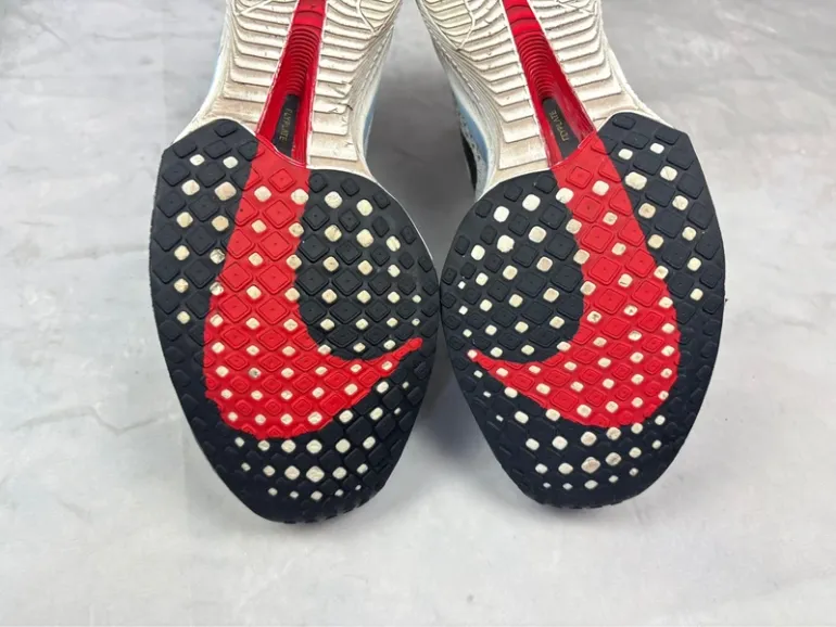 Last ZoomX Vaporfly 3 bike d'occasion — image 9 sur 12