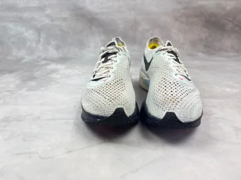 Last ZoomX Vaporfly 3 bike d'occasion — image 3 sur 12