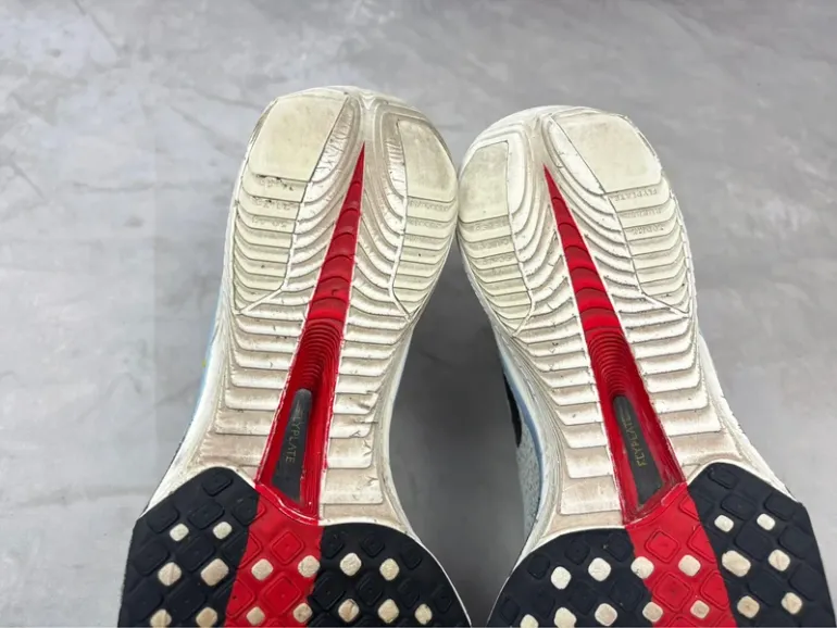 Last ZoomX Vaporfly 3 bike d'occasion — image 10 sur 12