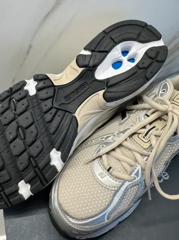 Used New Balance 740 bike — image 5 of 5