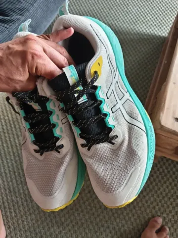 Used Asics Trabuco Running Shoes