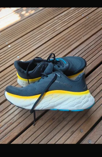 Used New Balance Running Shoes bike — image 2 of 4