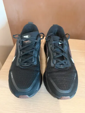 Tweedehands Nike Vomero 18 bike — afbeelding 3 van 14
