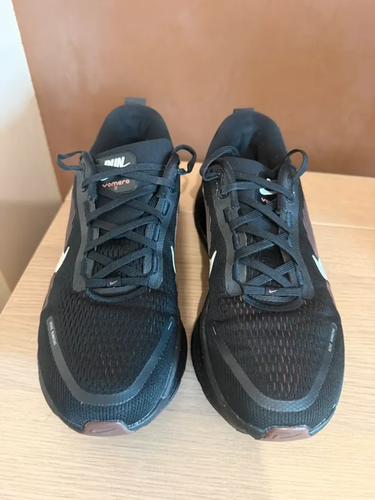 Tweedehands Nike Vomero 18 bike — afbeelding 3 van 14