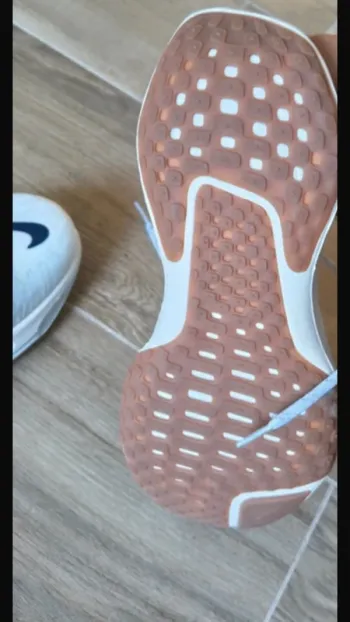 Used Nike ZoomX bike — image 2 of 7