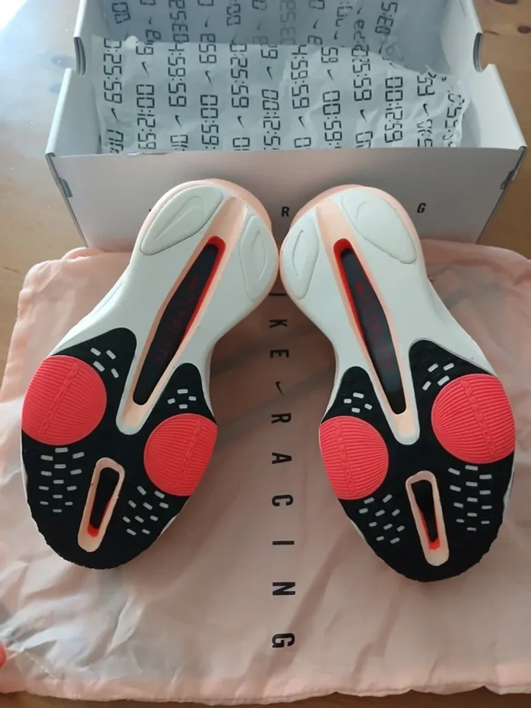 Used Nike Alphafly 3 bike — image 6 of 7