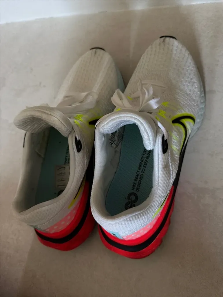 Käytetty Nike React bike — kuva 2 / 4