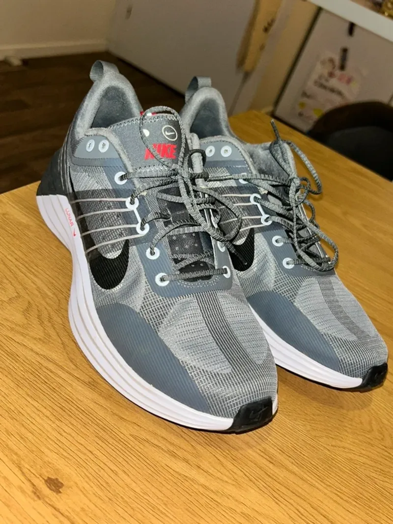 Gebrauchtes Nike Lunar Roam Running Shoes