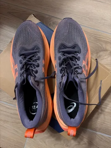 Used Asics Superblast 2 bike — image 2 of 6