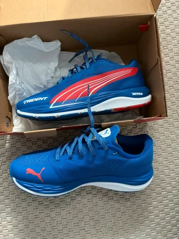 Used Nitro Velocity 2 Running Shoes