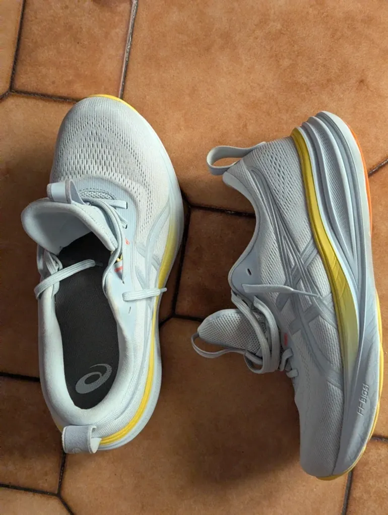 Używany Asics Gel Pulse 17 bike — zdjęcie 4 z 7