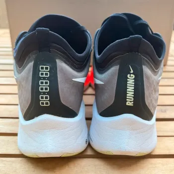 Used Nike Zoom Fly 3 bike — image 4 of 10