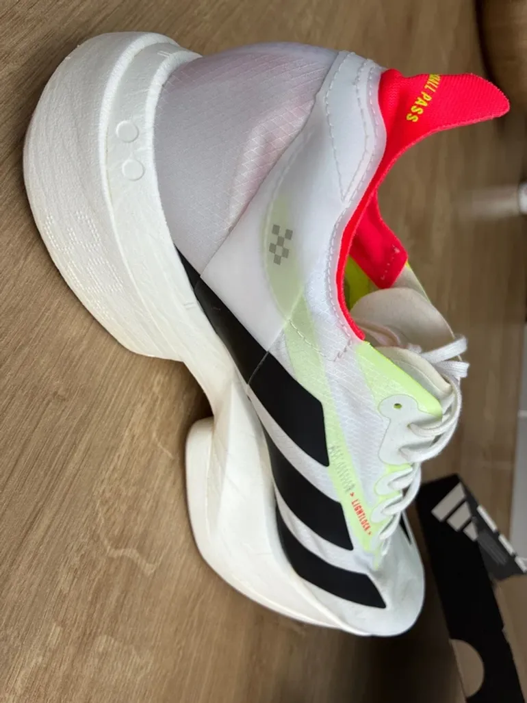 Used Adidas Adizero adios pro 4 bike — image 8 of 11
