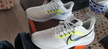 Pegasus 39 Premium Running Shoes usato