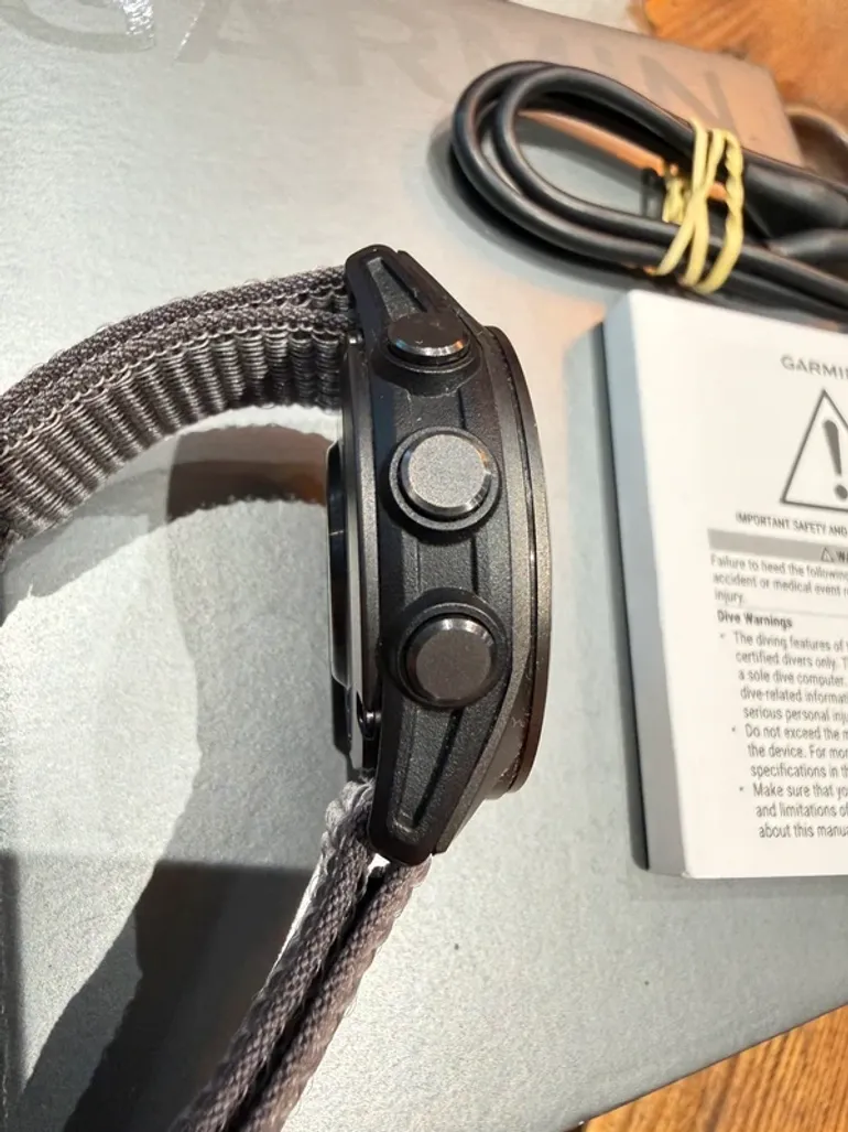 Used Garmin Fenix 8 bike — image 7 of 9