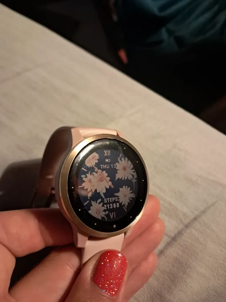 Used Garmin Vivoactive 4S bike — image 2 of 10