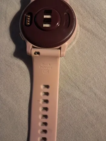 Used Garmin Vivoactive 4S bike — image 7 of 10