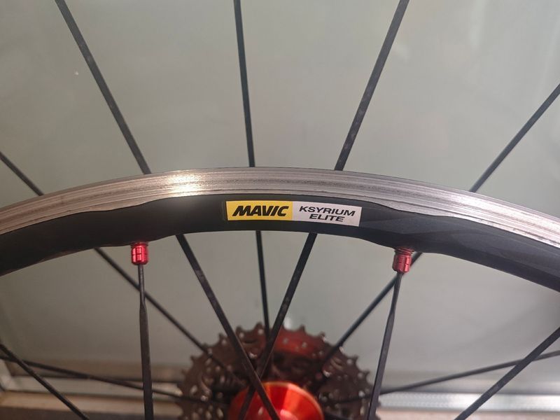 Używany Mavic Ksyrium Elite Wheelset Wheels