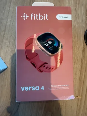 Brugt Fitbit Versa 4 bike — billede 2 af 3