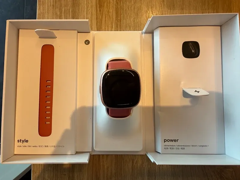 Brugt Fitbit Versa 4 Electronics