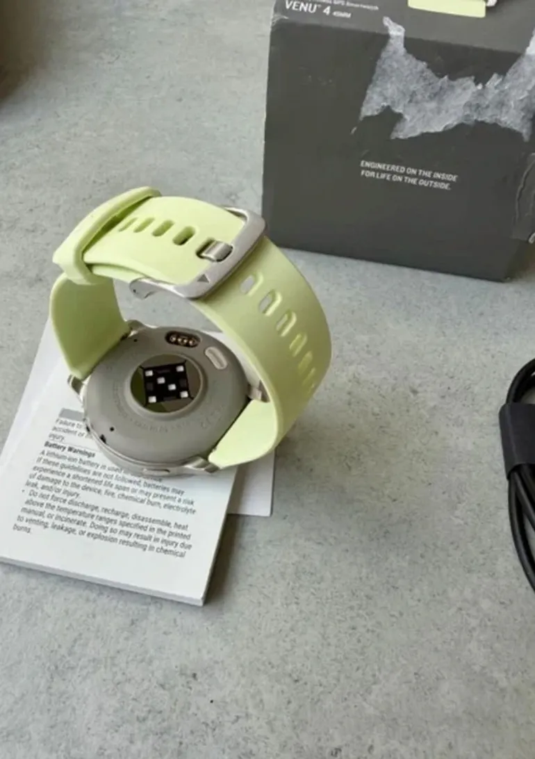 Garmin Venu 4 bike d'occasion — image 3 sur 5