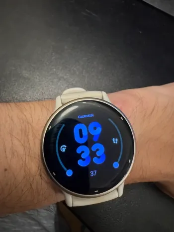 Used Garmin Vivoactive 5 bike — image 1 of 5