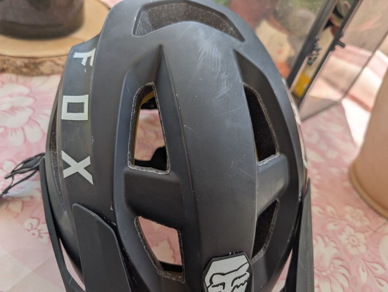 Used Fox Speedframe Mips Helmet 2024 bike — image 5 of 8