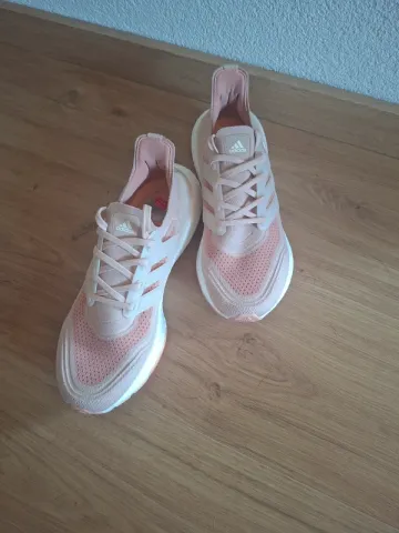 Adidas Ultraboost 21 Running Shoes usato